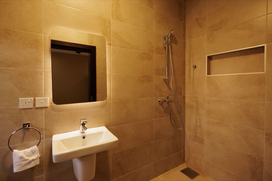 The Atelier, the bathrooms